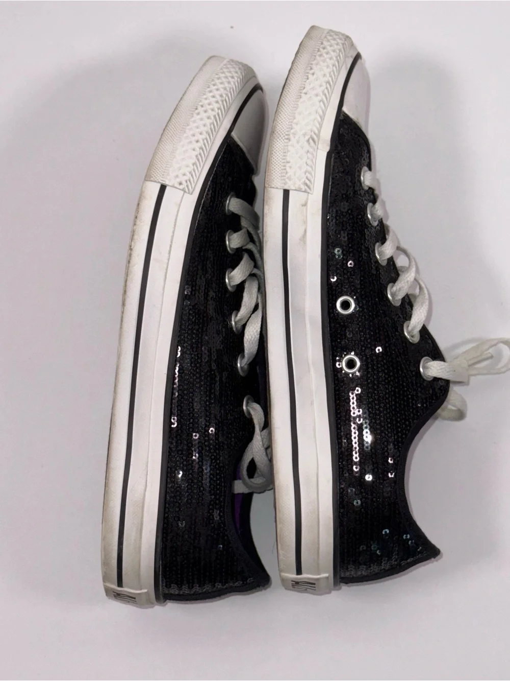 Converse Chuck Taylor Low Sneakers Women’s 8 Black